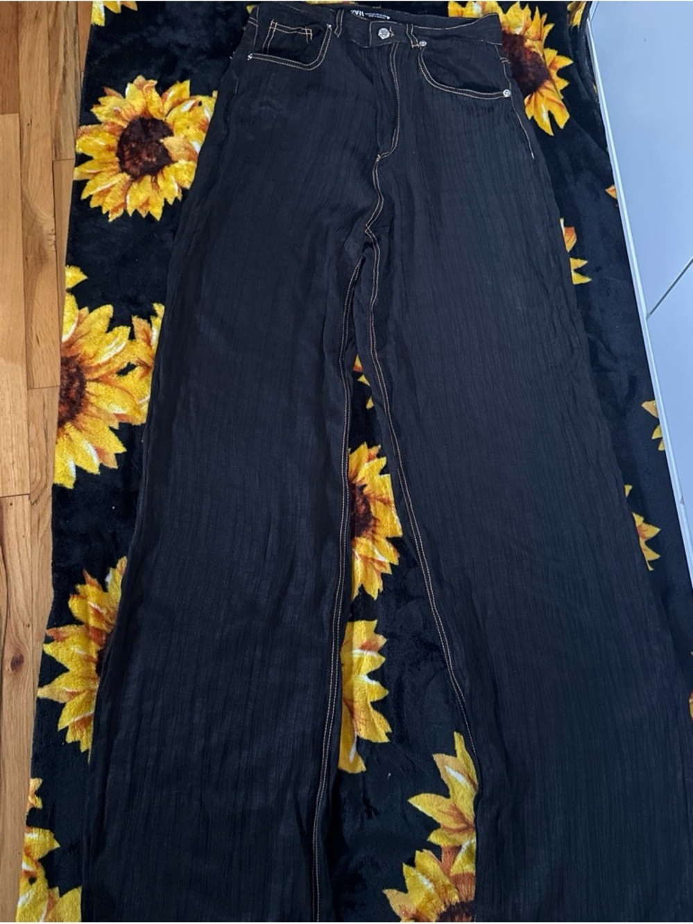 Zara Black Wide-Leg Trousers with Contrast Stitching